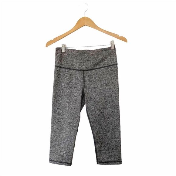 Victoria Secret’s VSX Grey Knockout Crop Leggings - Picture 3 of 9